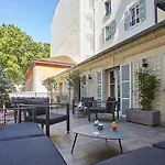 Hotel Les Nations The Originals Boutique 3*