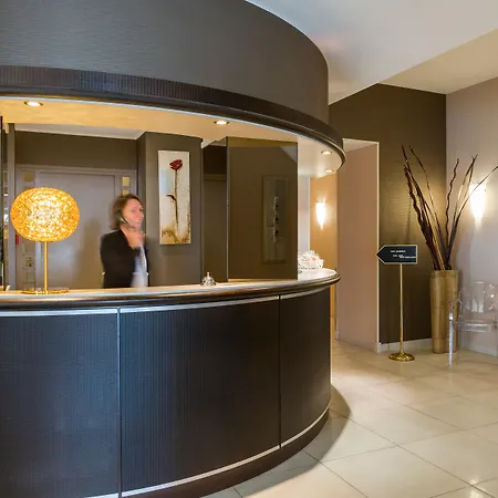 Hotel Les Nations The Originals Boutique 3*