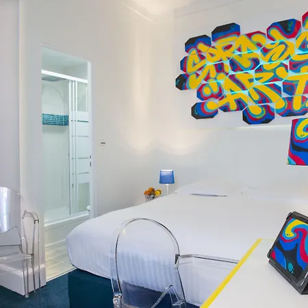 Les Nations The Originals Boutique