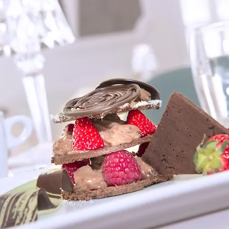 Les Nations The Originals Boutique Otel