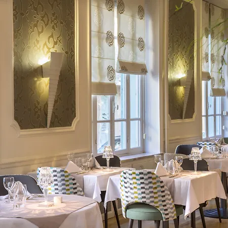 Otel Les Nations The Originals Boutique 3*