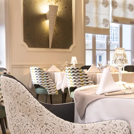 Otel Les Nations The Originals Boutique