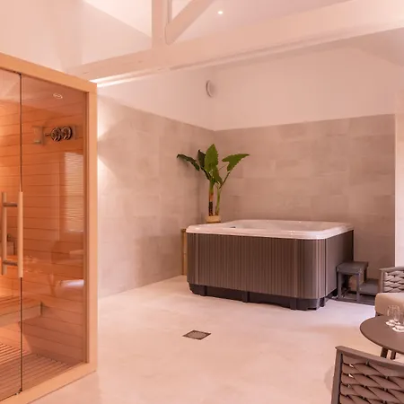 Les Nations The Originals Boutique Otel Vichy