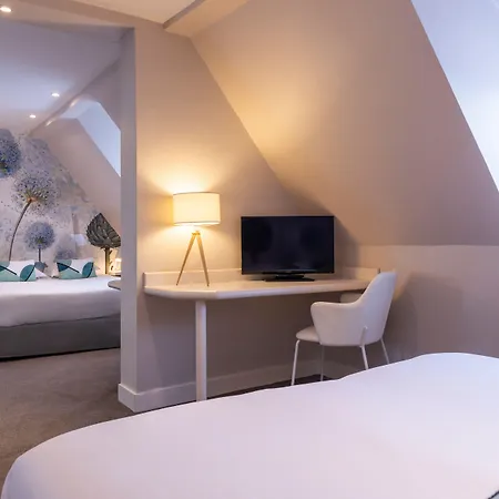 Les Nations The Originals Boutique