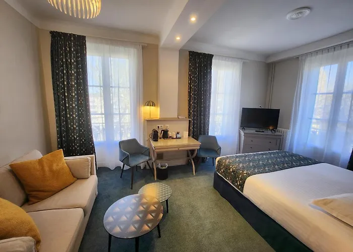 Les Nations The Originals Boutique Отель