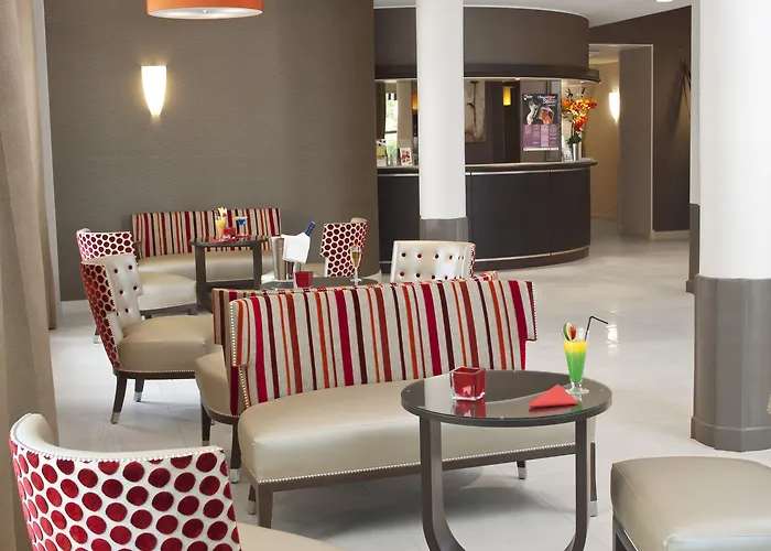 Отель Les Nations The Originals Boutique