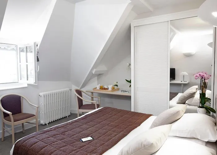 Отель Les Nations The Originals Boutique