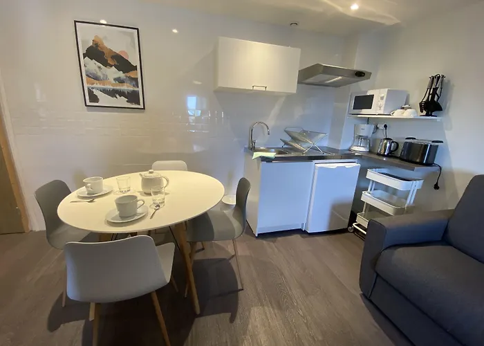 Отель Les Nations The Originals Boutique 3*